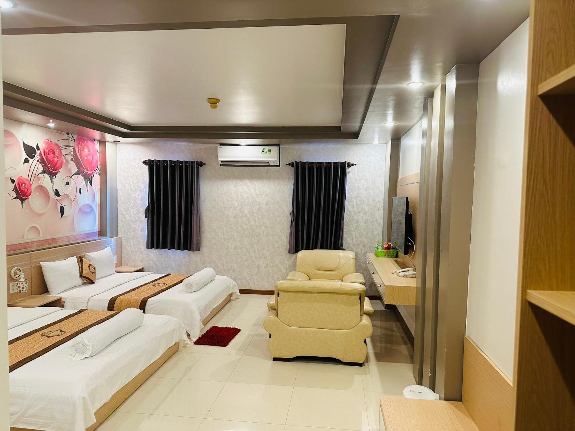 Phuc Hung Hotel Rạch Giá Buitenkant foto